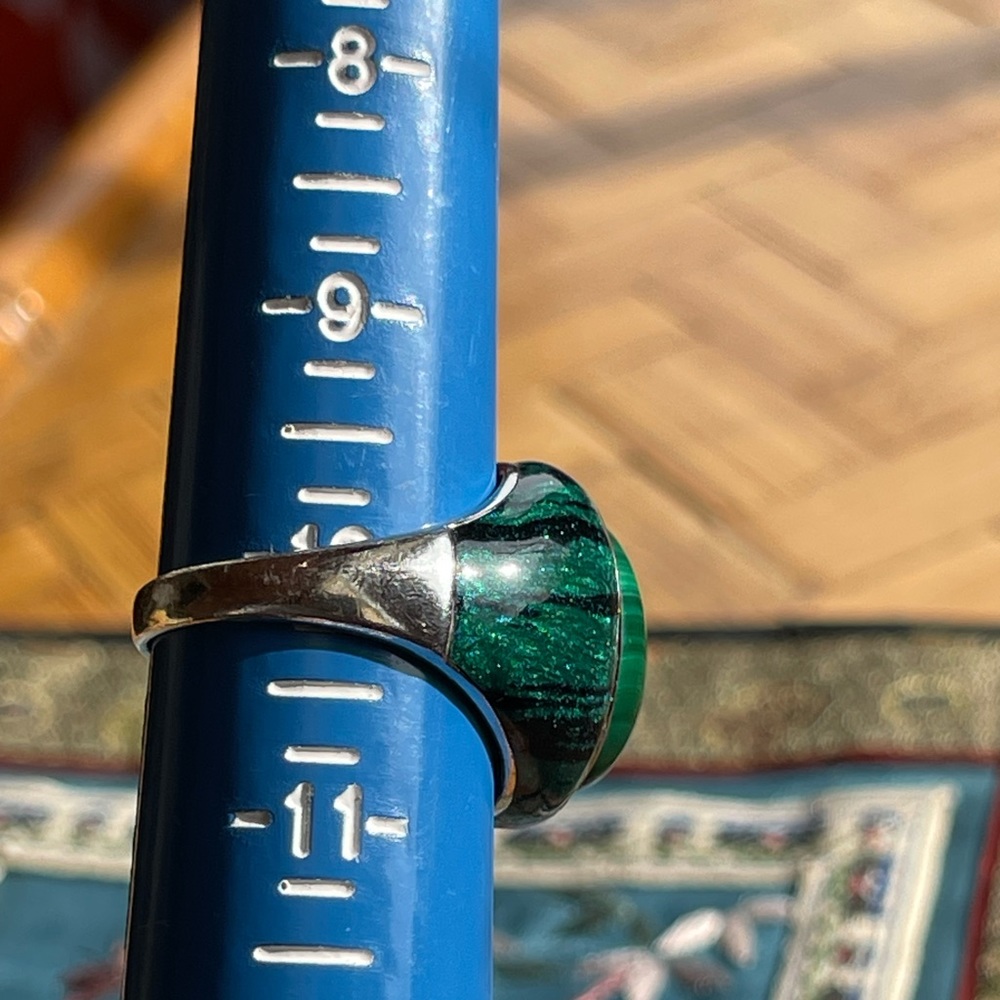Beautiful malachite & enamel ring w/crystals bezel - Picture 7 of 8